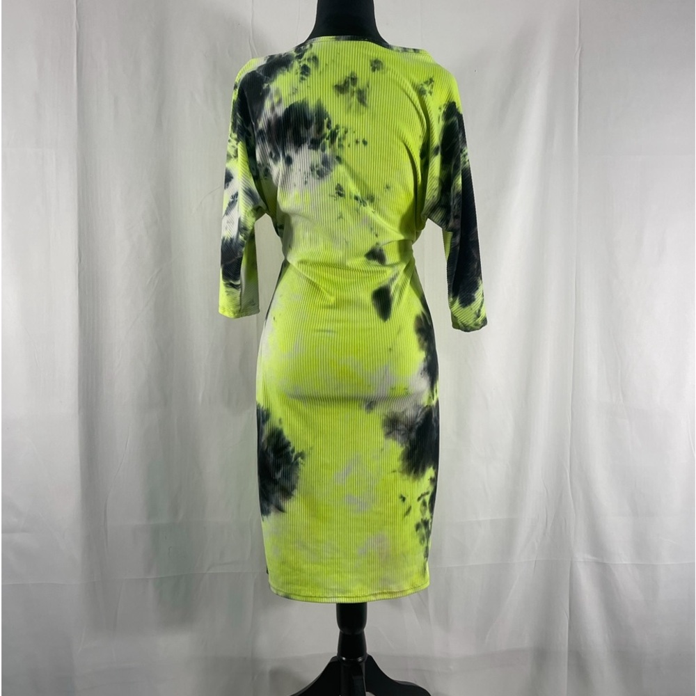 Tie dye maxi dress black, lime,neon yellow, cut out front tie, 
Mid sleeve,Large - Picture 5 of 8